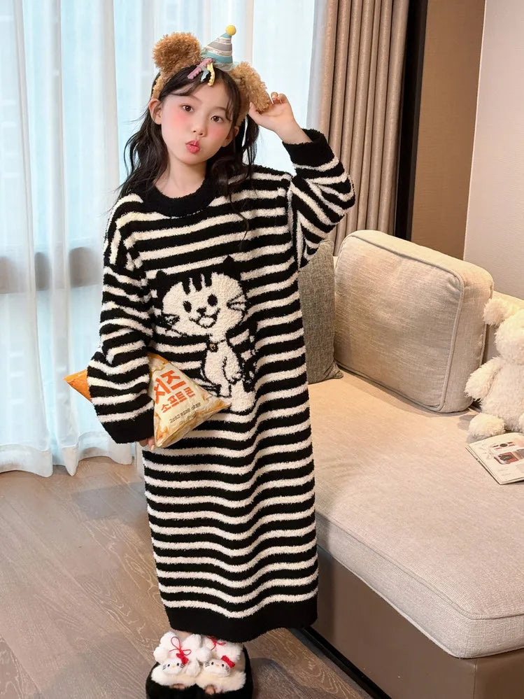 Girls Pajamas 2025 New Children's Nightgown Children's Autumn and Winter Loungewear