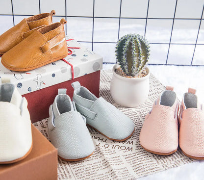 Baby Shoes Toddler Girls Boys Casual Leather Shoes Winter Furry Boot Newborn Infant Barefoot Shoes Sapatato Loafers Items Stuff