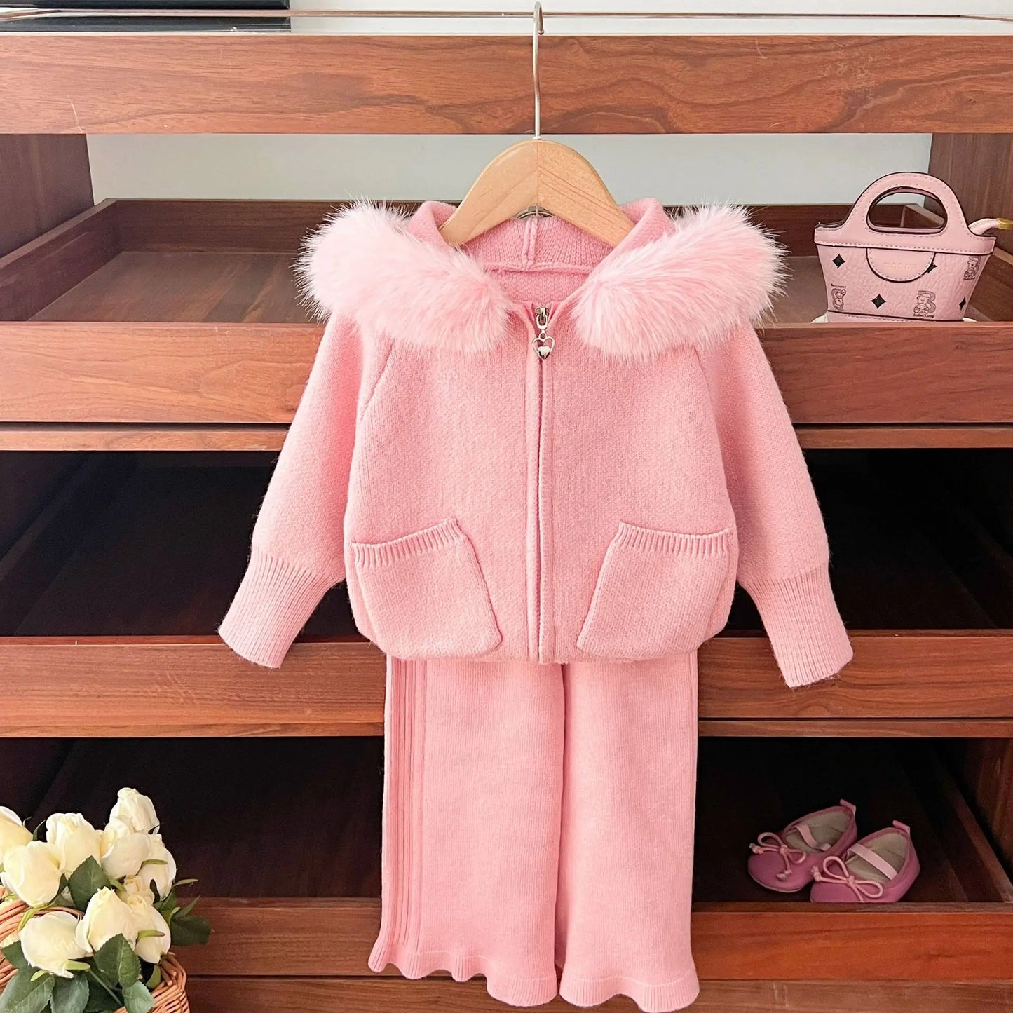 Girls Suit 2025 Autumn and Winter New Childrens Clothes Girls Baby Fashion Wool Collar Hooded Sweater Pants Two-piece Set Simple