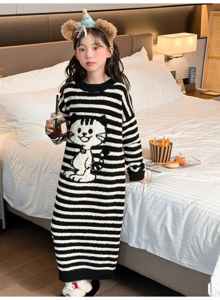Girls Pajamas 2025 New Children's Nightgown Children's Autumn and Winter Loungewear