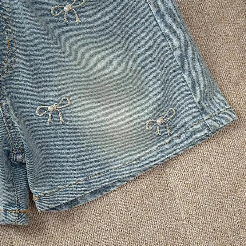 Girls Denim Shorts 2025 Summer New Big Children Embroiderers Bow Short Jeans Teenager Casual Loose Pants Kids Fashion Clothing