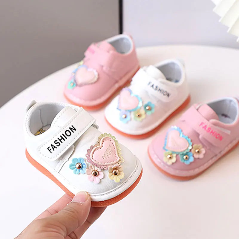 Baby Girls Walking Shoes Cute Flowers Kids Flat Shoes Round Toes 2025 Spring Autumn Girls Princess Casual Shoes Soft Non-slip