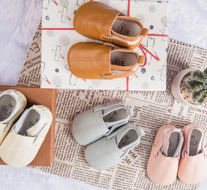 Baby Shoes Toddler Girls Boys Casual Leather Shoes Winter Furry Boot Newborn Infant Barefoot Shoes Sapatato Loafers Items Stuff