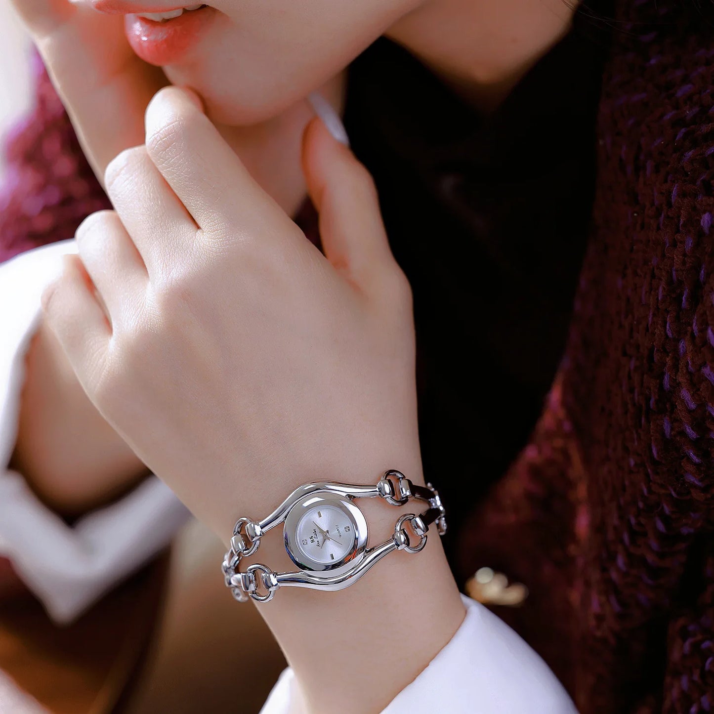 Fashion Luxury Watches For Woman 2025 New Luxury Golden Vintage Women's Wristwatches Ladies Dress Quartz Clock Relogio Feminino
