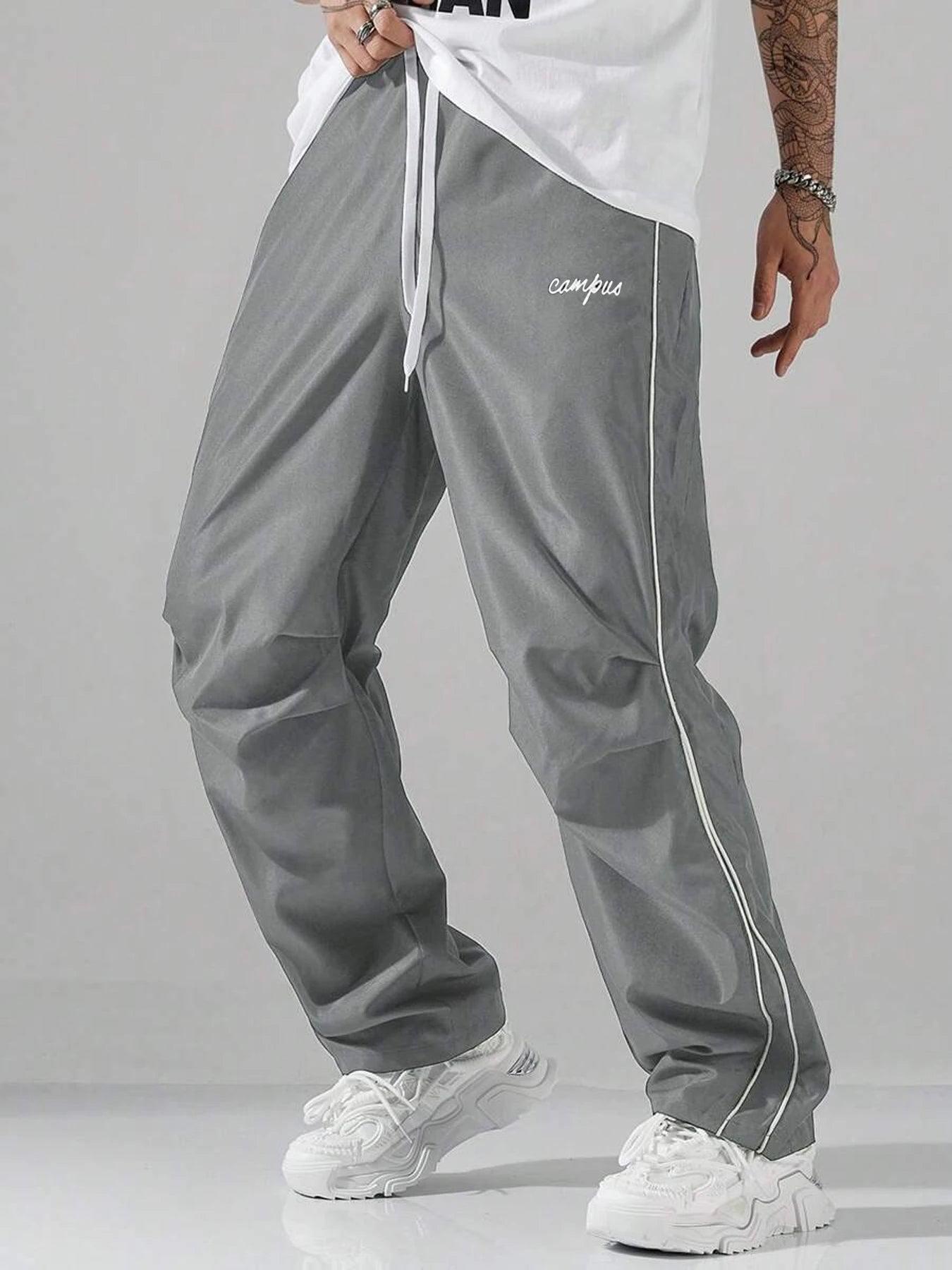 Boys' pants, boys' casual pants, can be worn in all seasons, suitable for boys aged 7-14, and go out for leisure jogging.