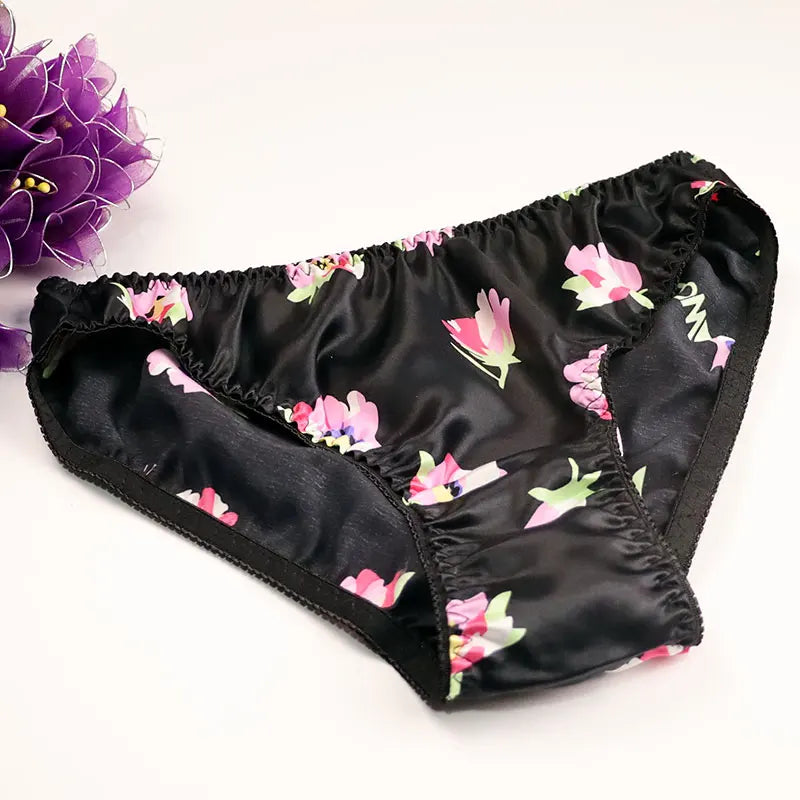 Silk Underwear Women's Large Size XXL e Breathable Antibacterial Low Waist Comfortable Innerwear Daily Use Cartoon Pat...