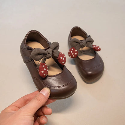 Baby Girls Leather Shoes with Cute Bow 2026 New Spring Autumn Toddler School Dance Flats Soft Sole Chic Princess Party Dress Up