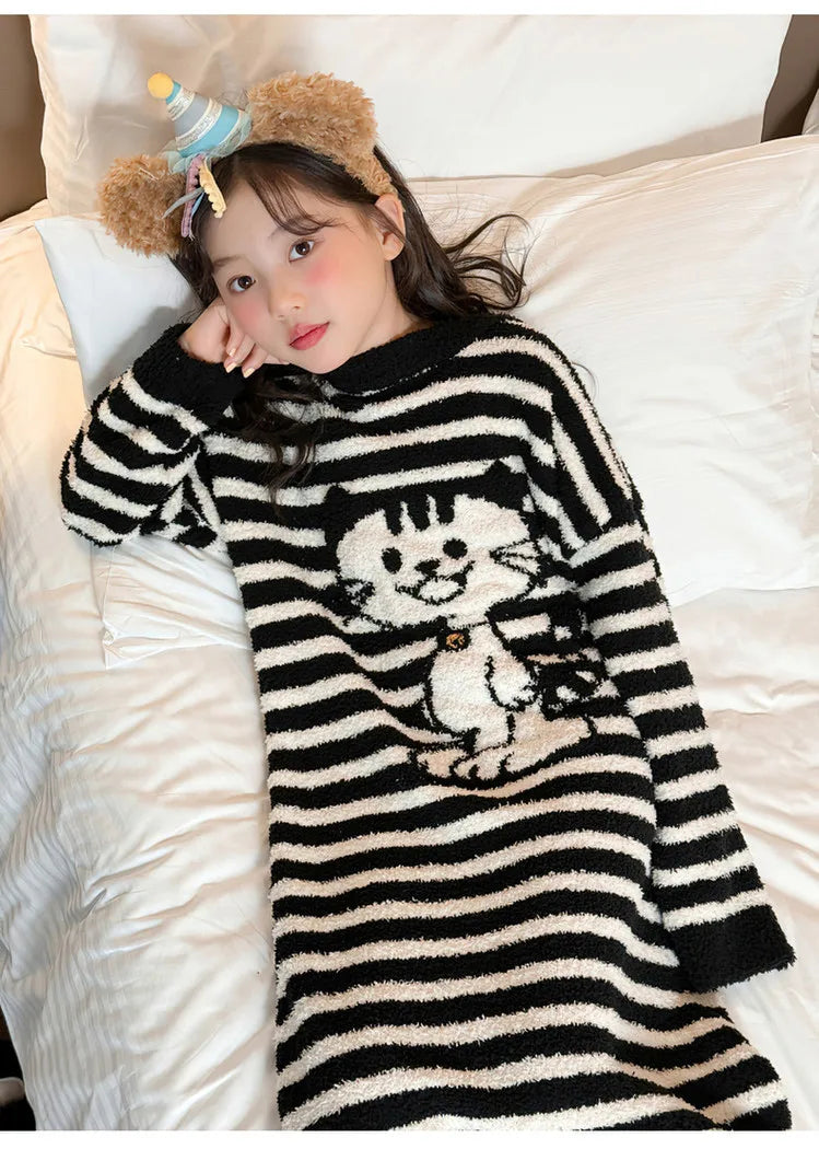 Girls Pajamas 2025 New Children's Nightgown Children's Autumn and Winter Loungewear