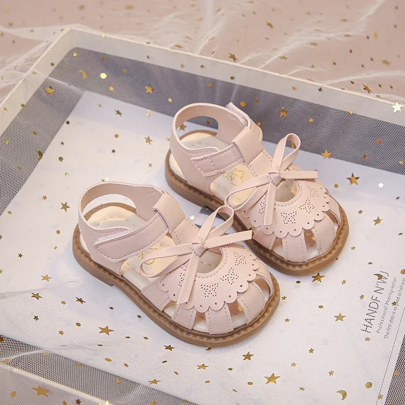 Baby Girls Beach Shoes Soft Sole for Kids Sandals T-strap Versatile 2025 Summer New Baby Walking Shoes Non-slip Sweet Size 15-26