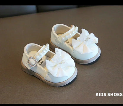 Baby Girls Walking Shoes with Big Bow Bear Children Princess Shoes Soft Sole Round Toe 2025 New Fashion Kids Flat Shoes Non-slip