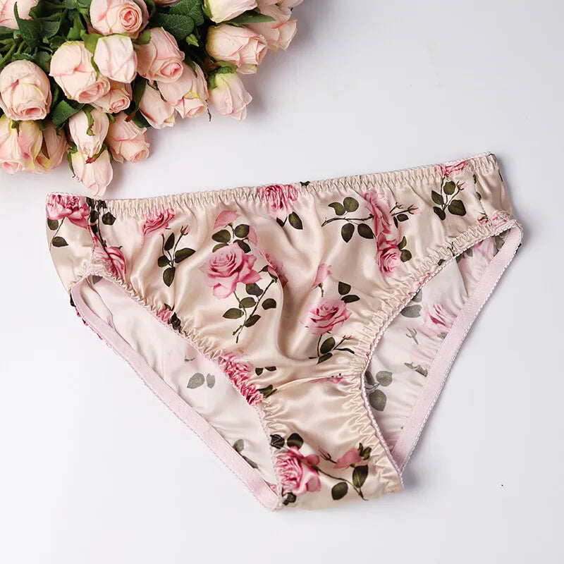 Silk Underwear Women's Large Size XXL e Breathable Antibacterial Low Waist Comfortable Innerwear Daily Use Cartoon Pat...