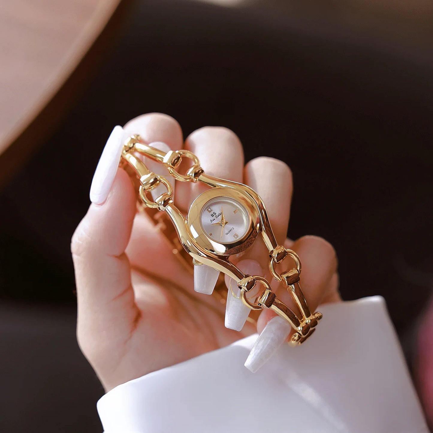 Fashion Luxury Watches For Woman 2025 New Luxury Golden Vintage Women's Wristwatches Ladies Dress Quartz Clock Relogio Feminino