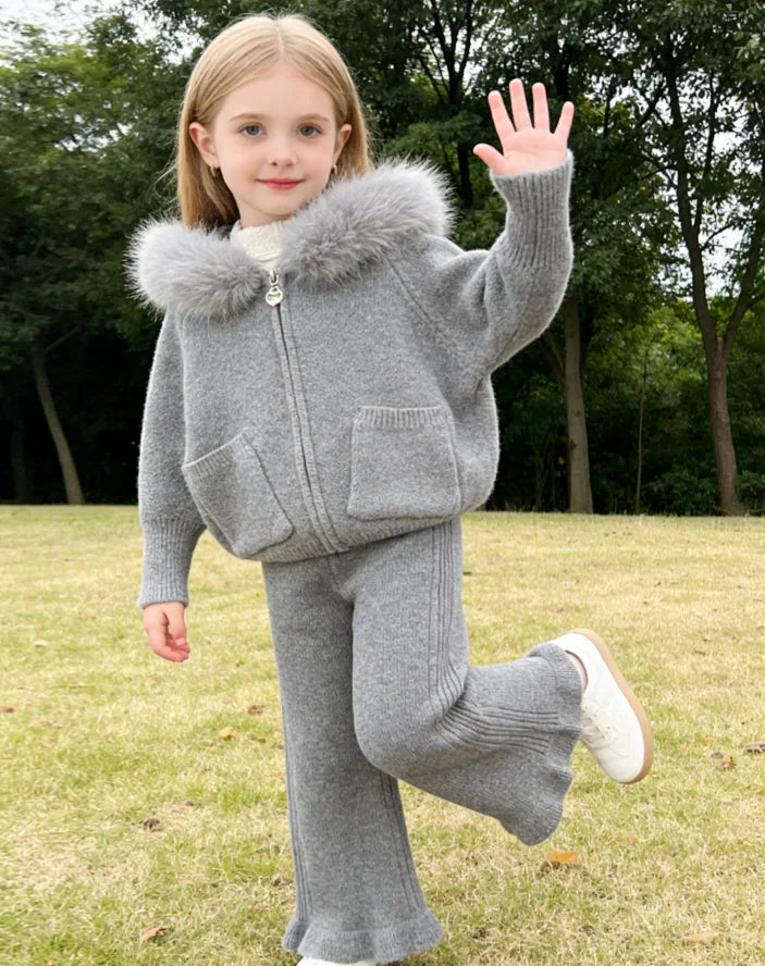 Girls Suit 2025 Autumn and Winter New Childrens Clothes Girls Baby Fashion Wool Collar Hooded Sweater Pants Two-piece Set Simple