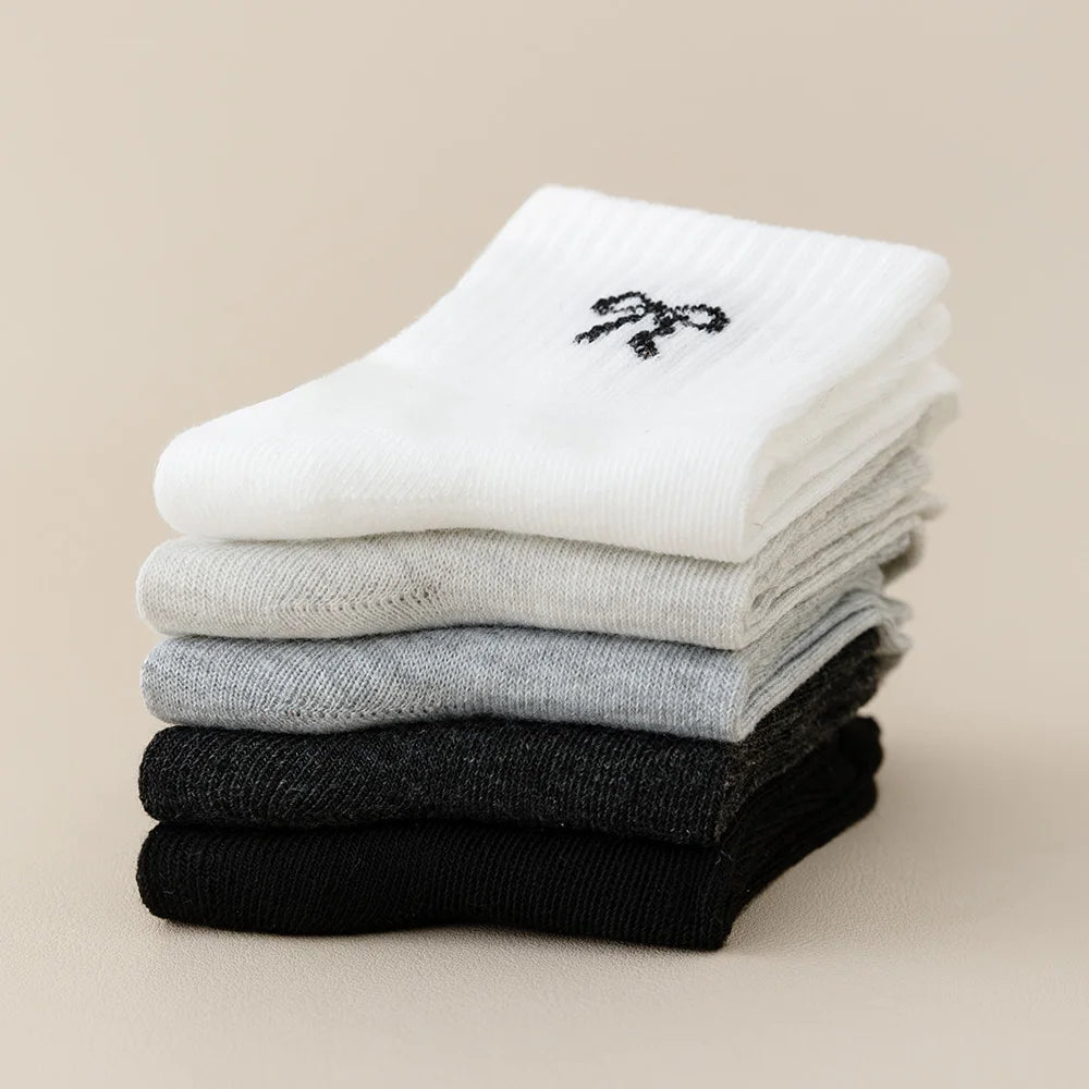 5/10 pairs of children's socks, girls' white sports short socks, suitable for spring, summer, autumn, and winter, moisture-wicki