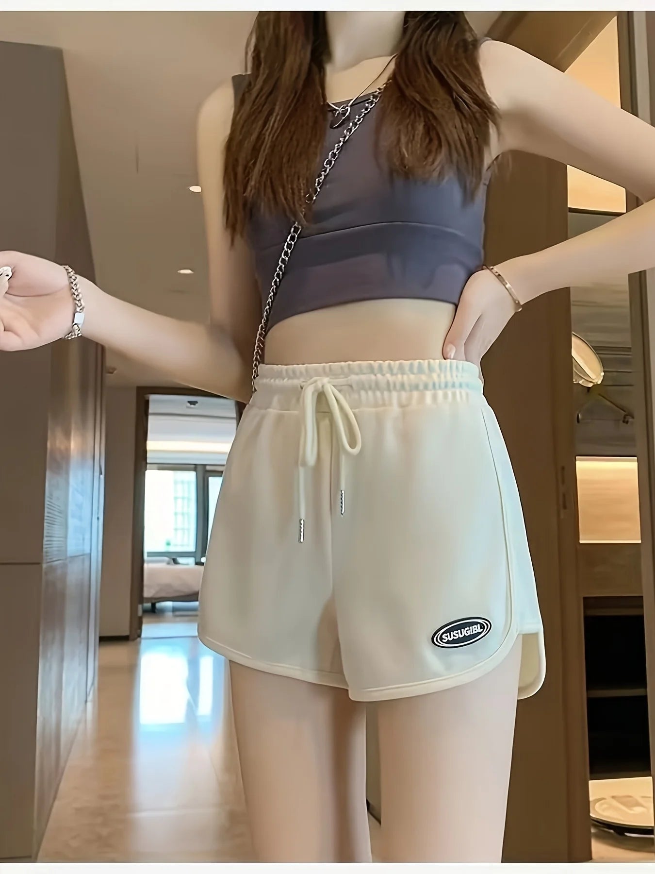 Girls' loose and slimming hot pants for women, suitable for home wear, casual sports, yoga shorts, wide-leg pants, high-waist st