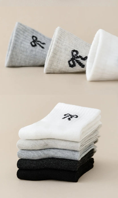 5/10 pairs of children's socks, girls' white sports short socks, suitable for spring, summer, autumn, and winter, moisture-wicki