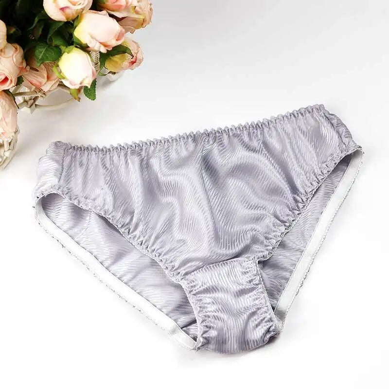 Silk Underwear Women's Large Size XXL e Breathable Antibacterial Low Waist Comfortable Innerwear Daily Use Cartoon Pat...