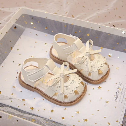 Baby Girls Beach Shoes Soft Sole for Kids Sandals T-strap Versatile 2025 Summer New Baby Walking Shoes Non-slip Sweet Size 15-26