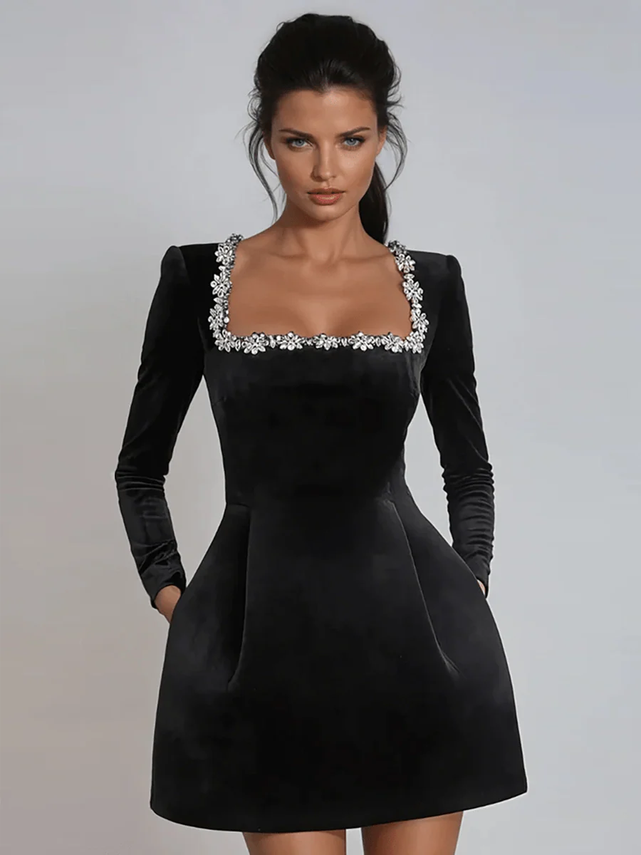Aila Dress: Festive Holiday Style