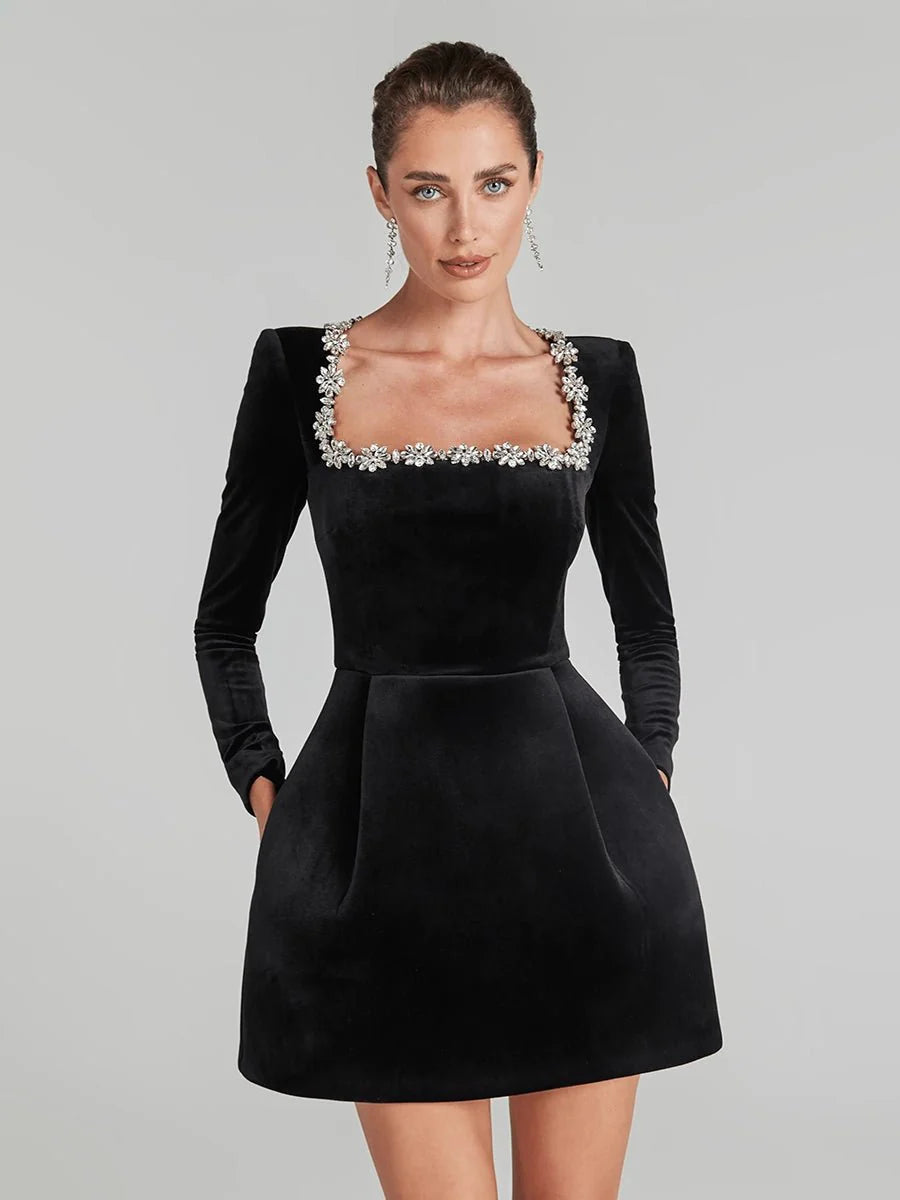 Aila Dress: Festive Holiday Style