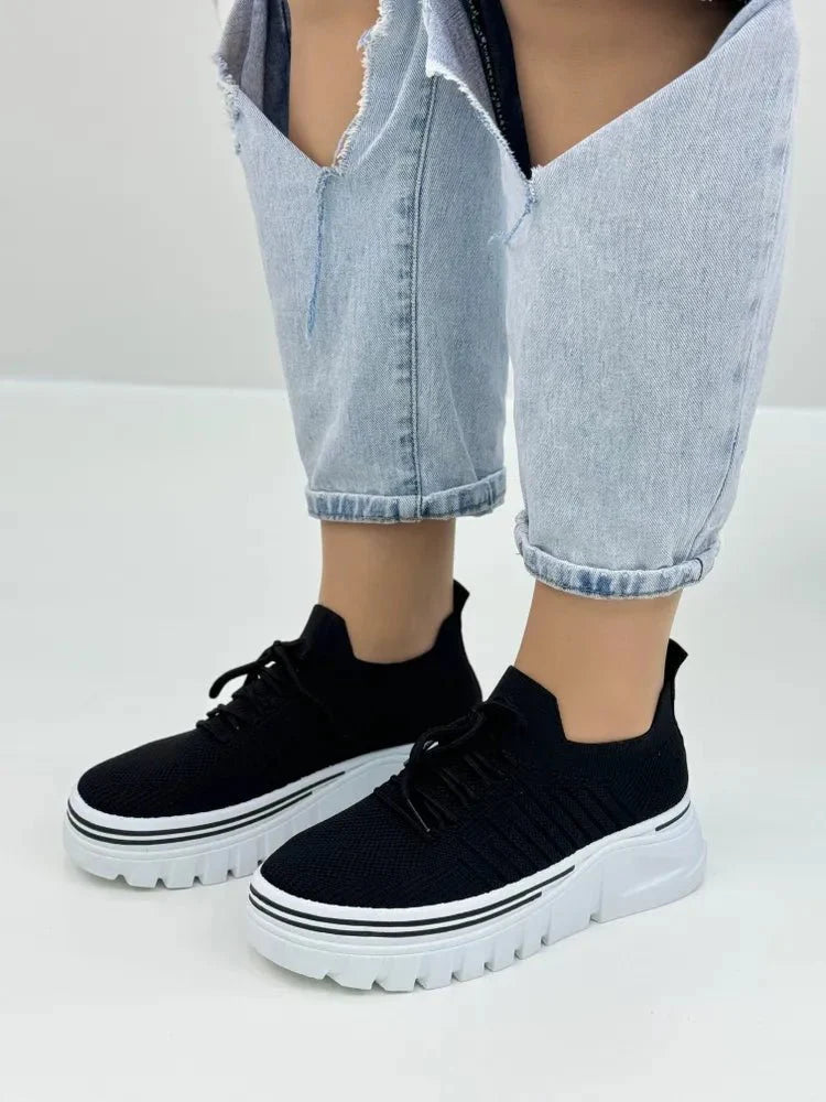 Caroline Sneakers: Stylish Comfort for Every Step