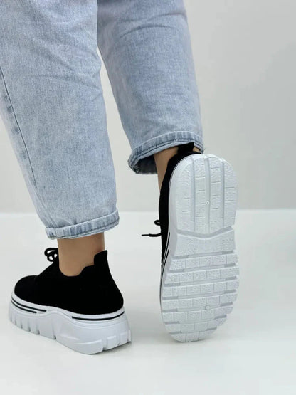 Caroline Sneakers: Stylish Comfort for Every Step
