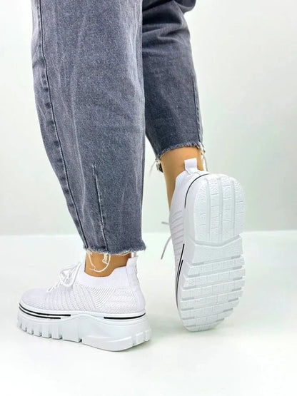 Caroline Sneakers: Stylish Comfort for Every Step