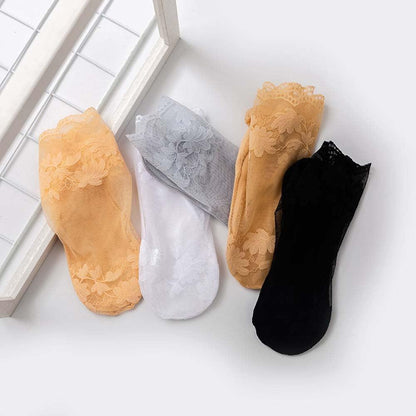Leaves Patterned Lace Invisible Thin Short Lace Boat Socks Hollow Non-slip Shallow Socks For Women