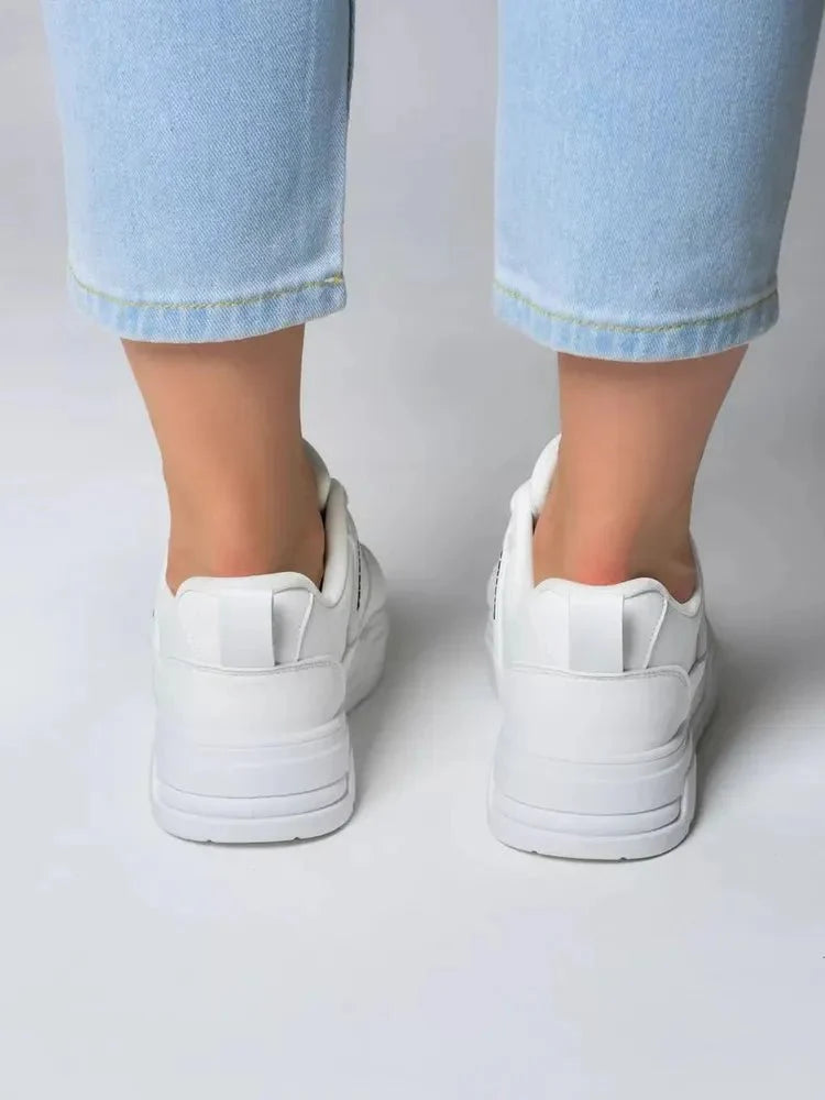 Verselia Sneakers: Boost Your Style Game