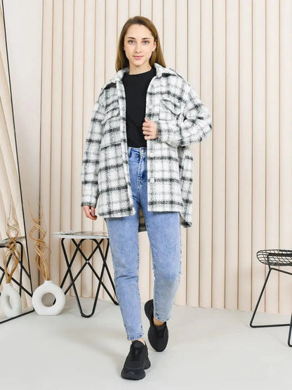 Beatrix Sneakers: Stylish and Comfy Go-To Kicks